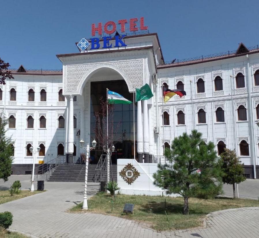 Hotel Bek Samarkand Bagian luar foto