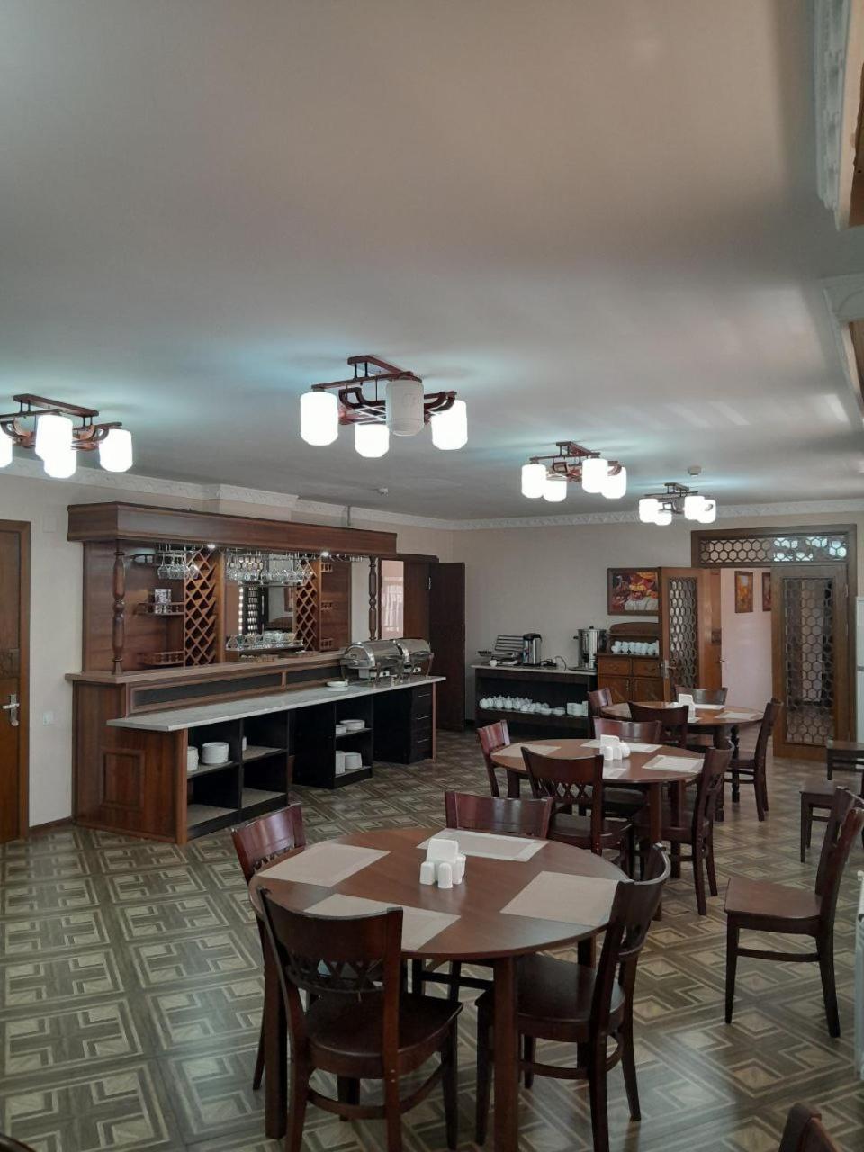 Hotel Bek Samarkand Bagian luar foto